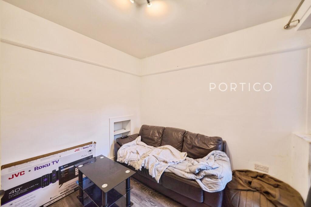 Apartment in London - View 5