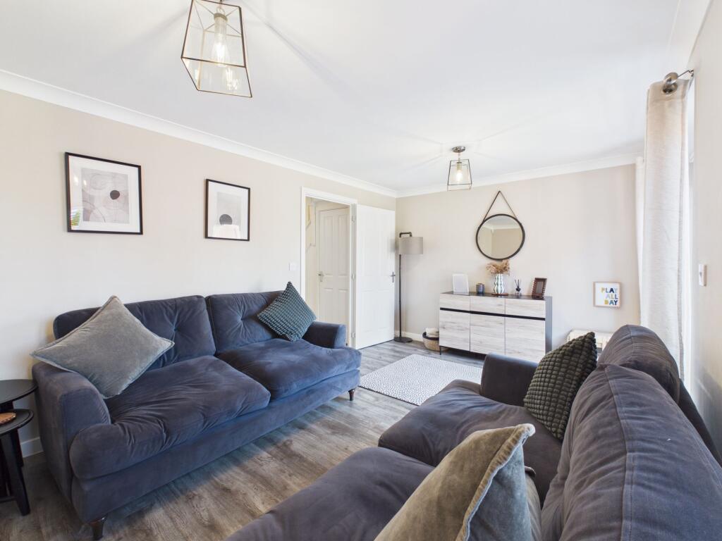 House in Towcester, West Northamptonshire - View 4