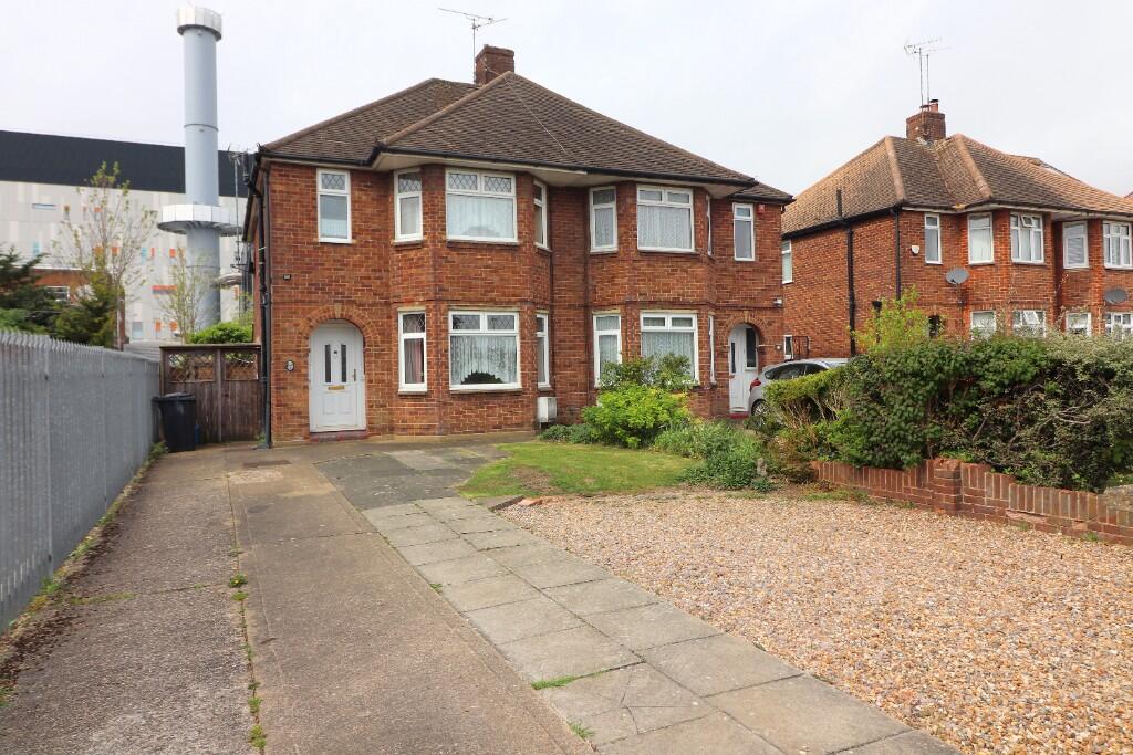 Main image of property: Faringdon Road, Luton, Bedfordshire, LU4 0EB