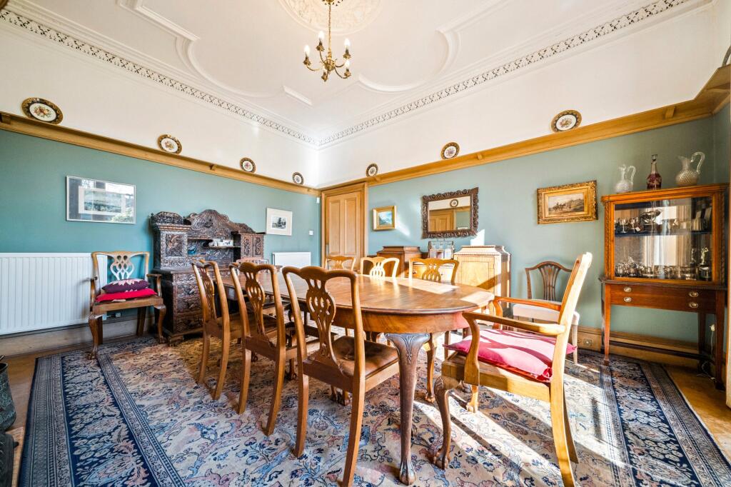 House in Edinburgh, Craigmillar Park, Newington - View 5