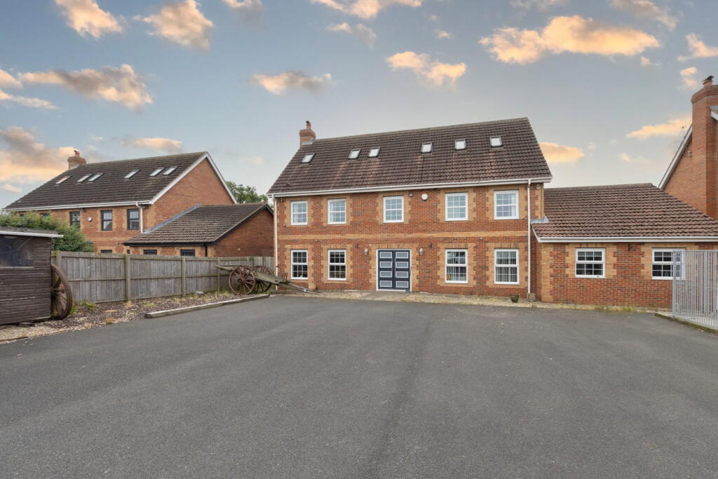 House in Ashington, Woodhorn Grange - View 2