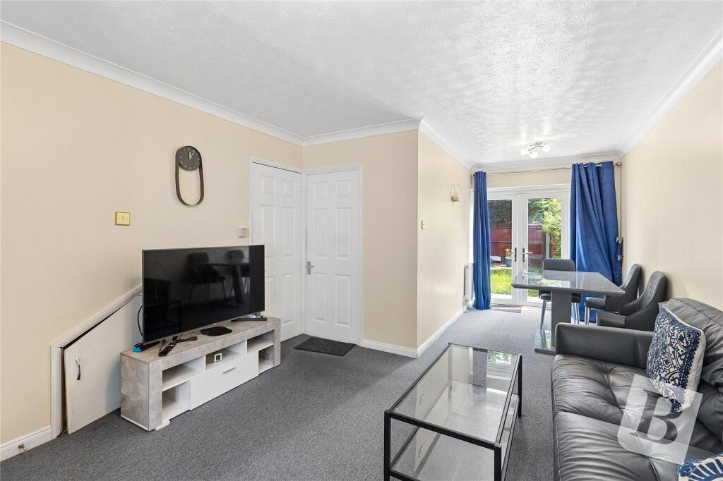 Spring Close, Dagenham, RM8 photo 3