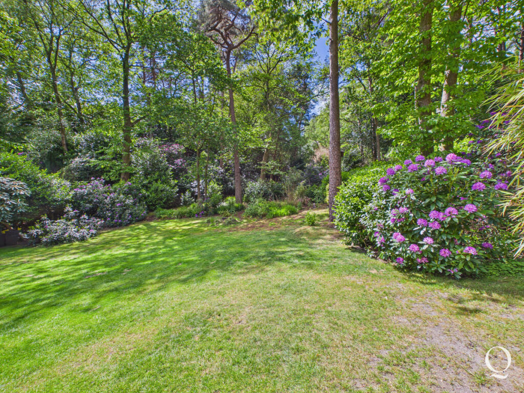 House in Bournemouth, Hillbourne, Broadstone - View 4