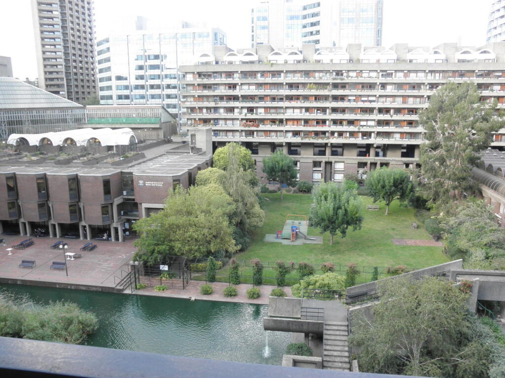 Apartment in London - View 5