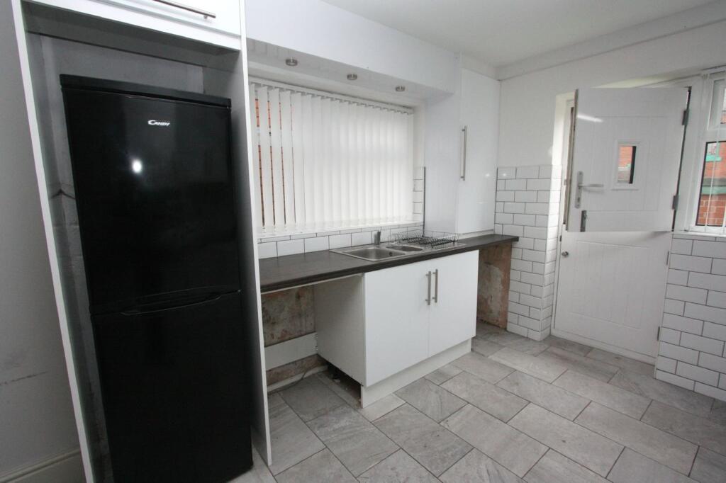 House in Bolton, Tonge Moor - More