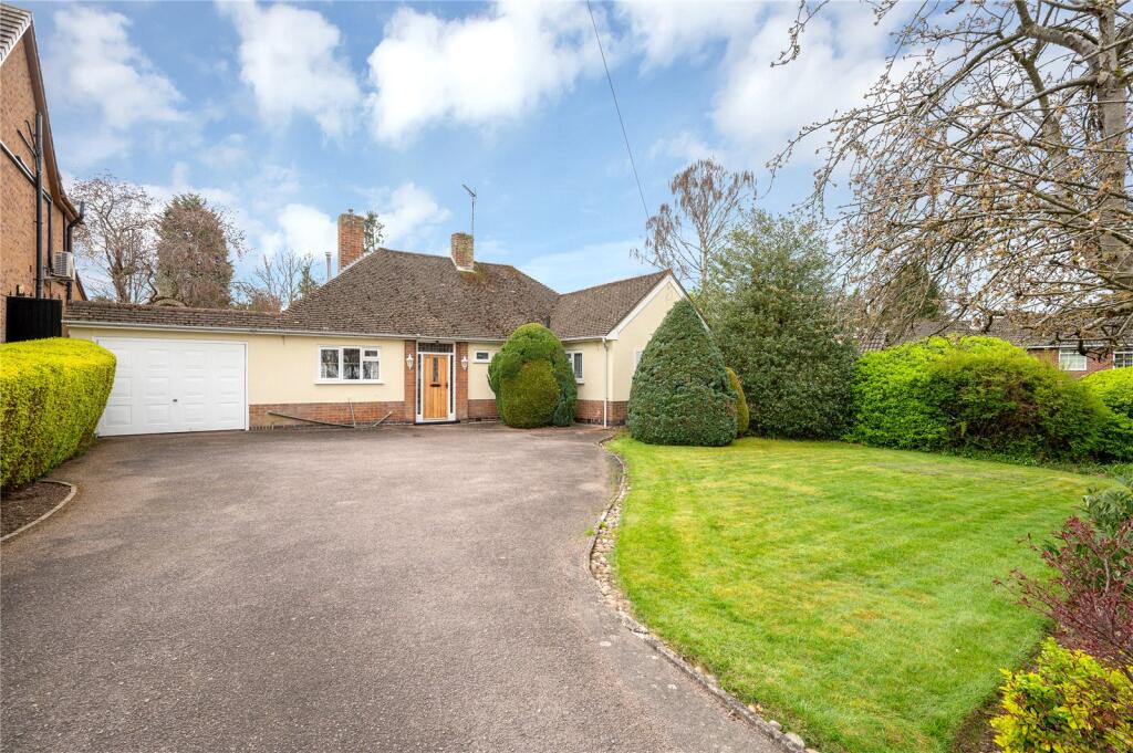 Main image of property: The Broadway, Oadby, Leicester, LE2