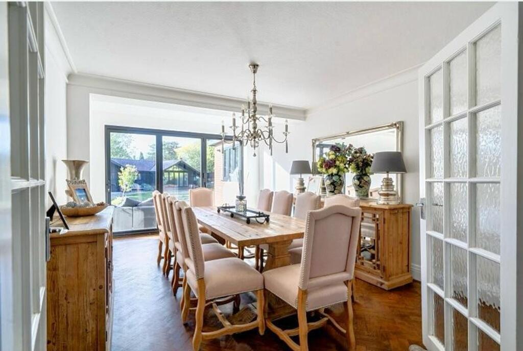 House in Little Heath, Hertfordshire - More