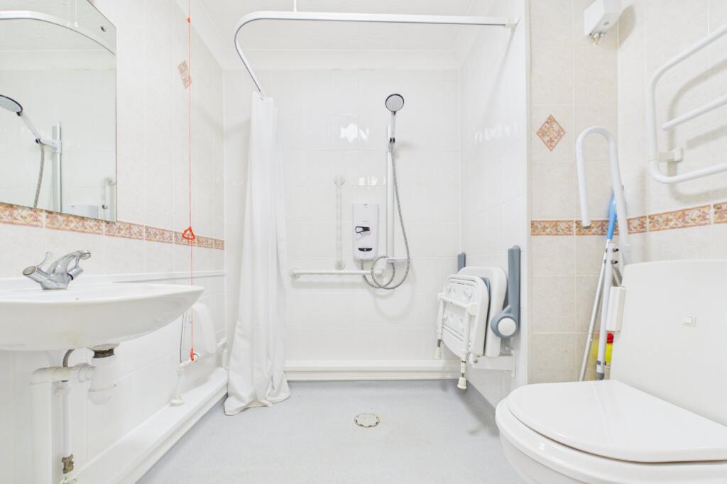 Yorktown Road, College Town, Sandhurst, Berkshire, GU47 - More