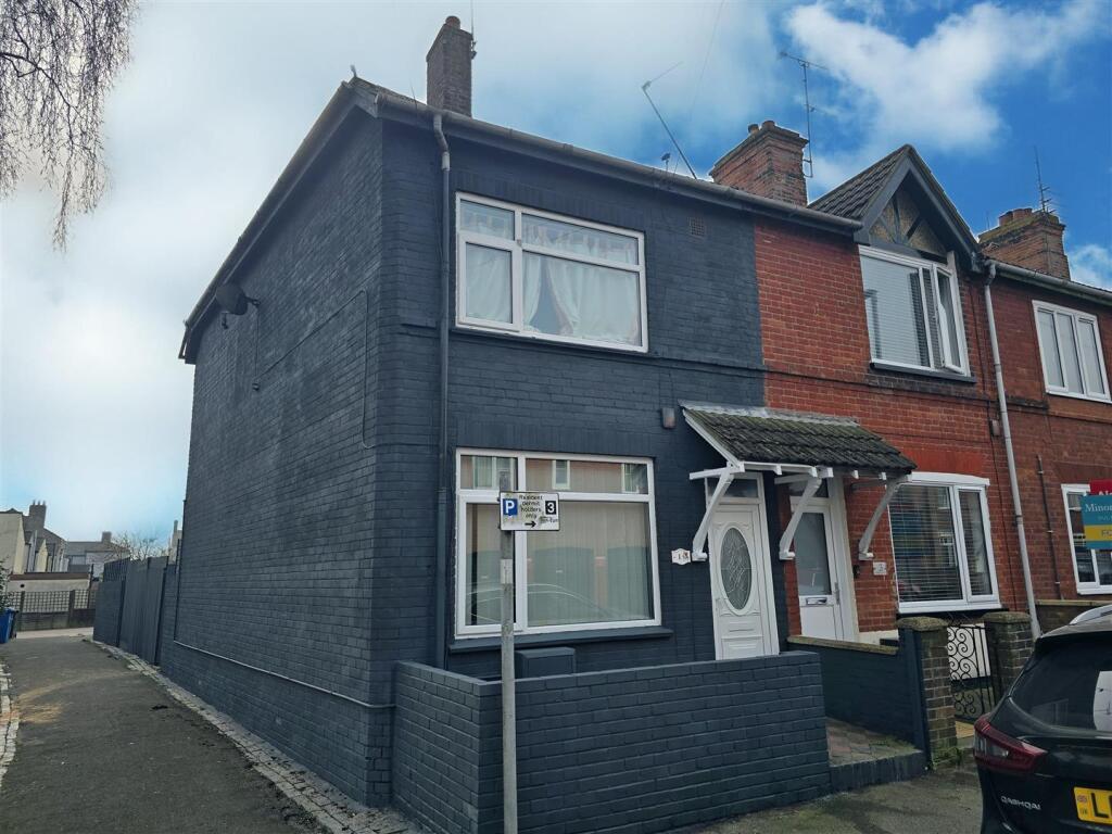 Main image of property: Maidstone Road, Lowestoft, Suffolk, NR32