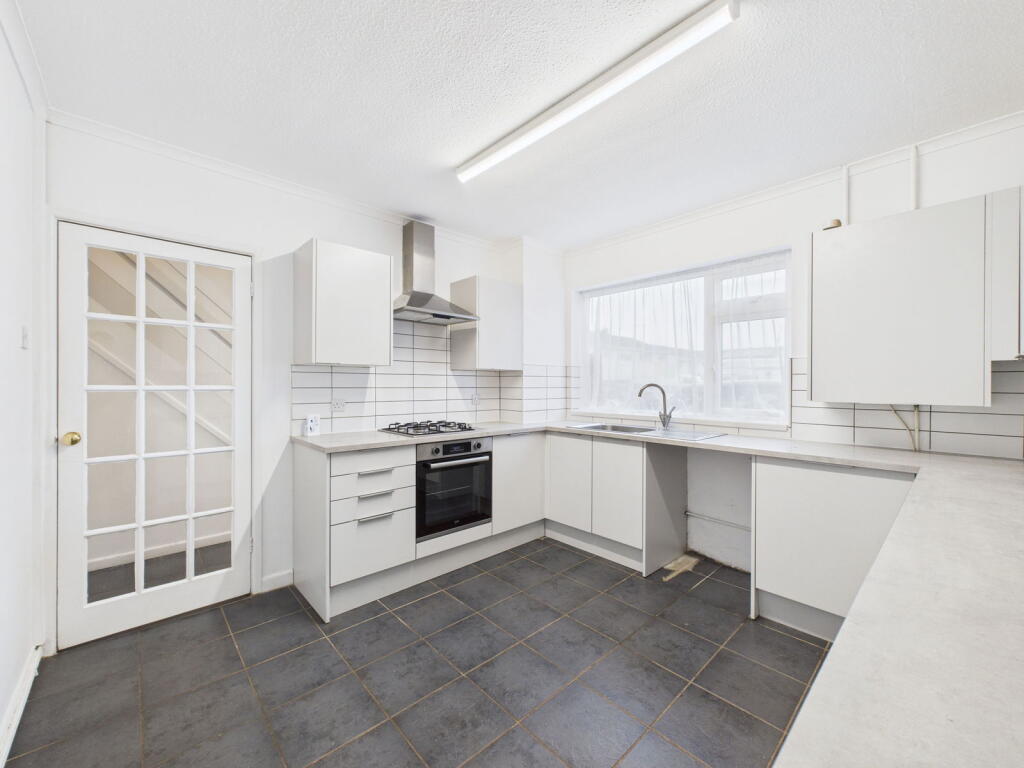 Kingsway Court, Paignton photo 3