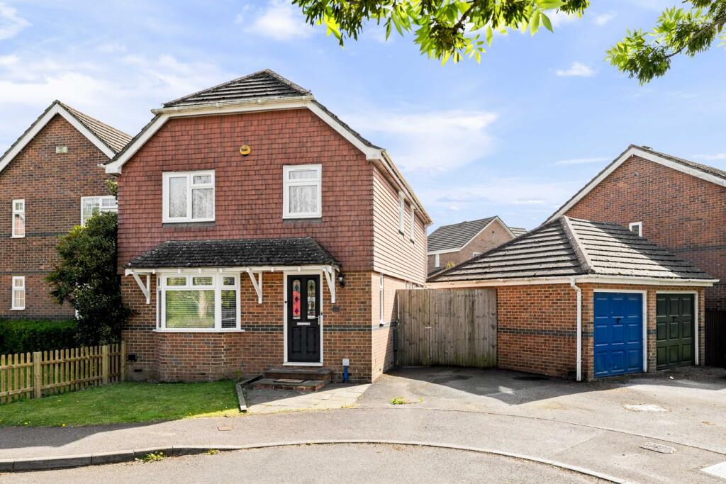 Main image of property: Hunt Close, Hawkinge, Folkestone, CT18