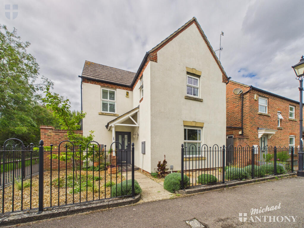 Main image of property: Lodge Path, Aylesbury