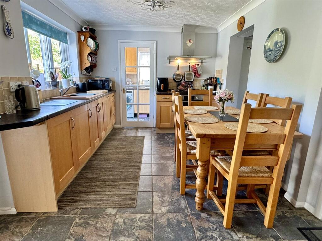 Foxglove Way, Chard, Somerset, TA20 photo 2