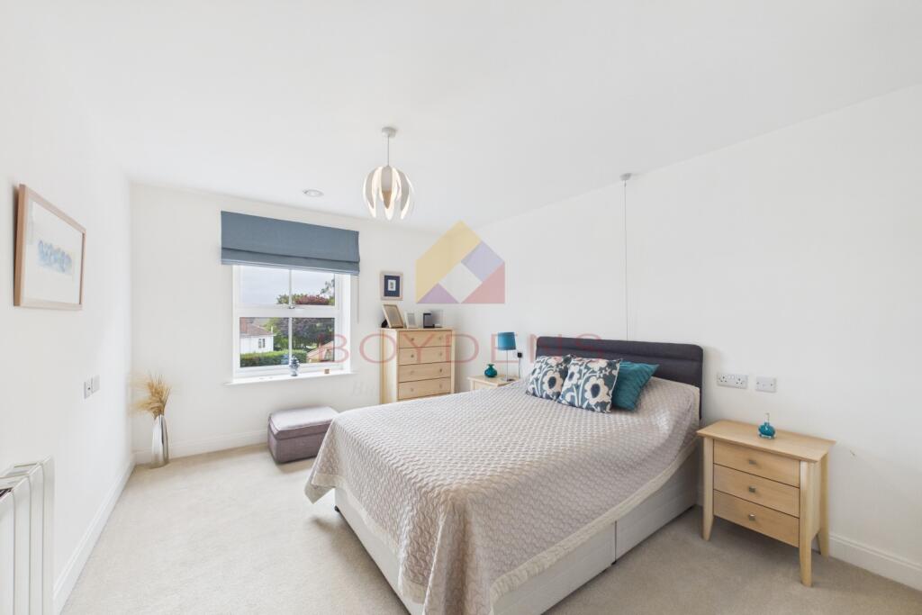 Apartment in Colchester, Shrub End - View 5