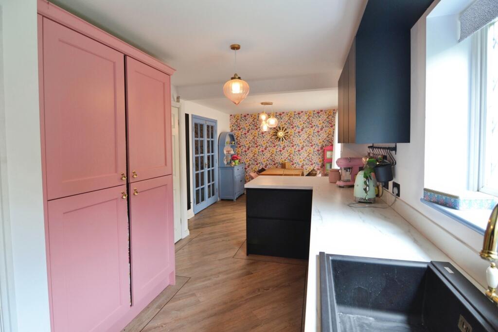 House in Broxtowe, Greasley - More