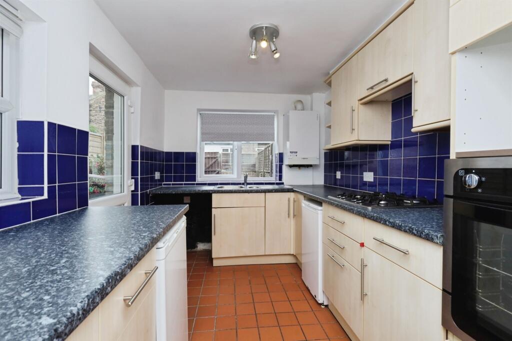 House in Eastbourne, East Sussex - View 4