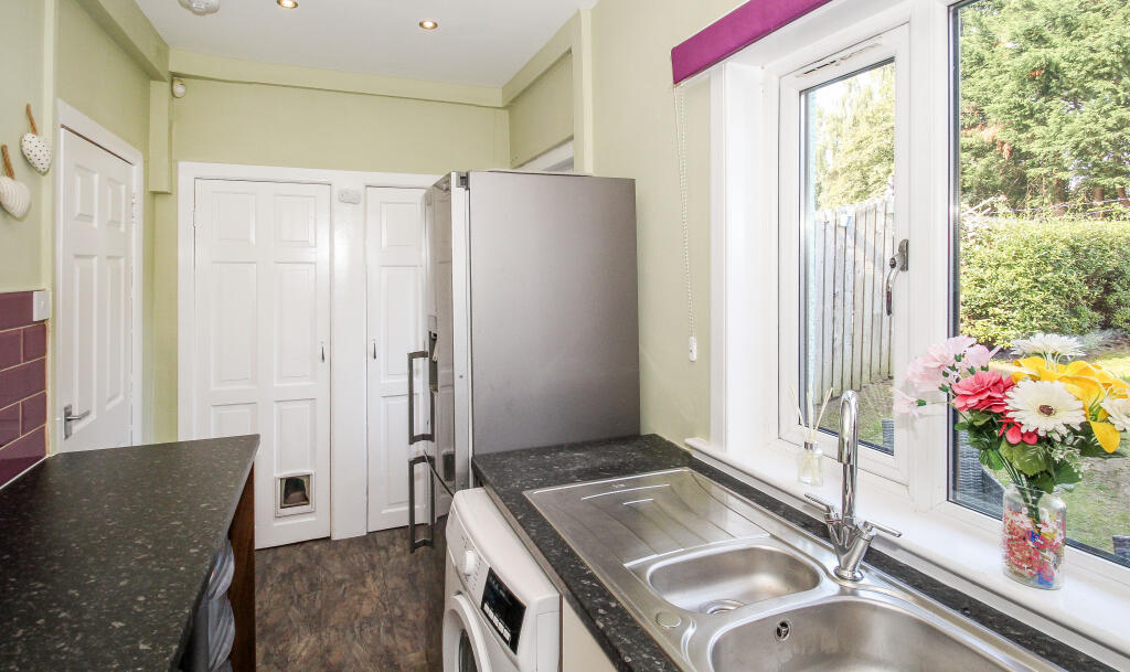 House in Kirkcaldy - More