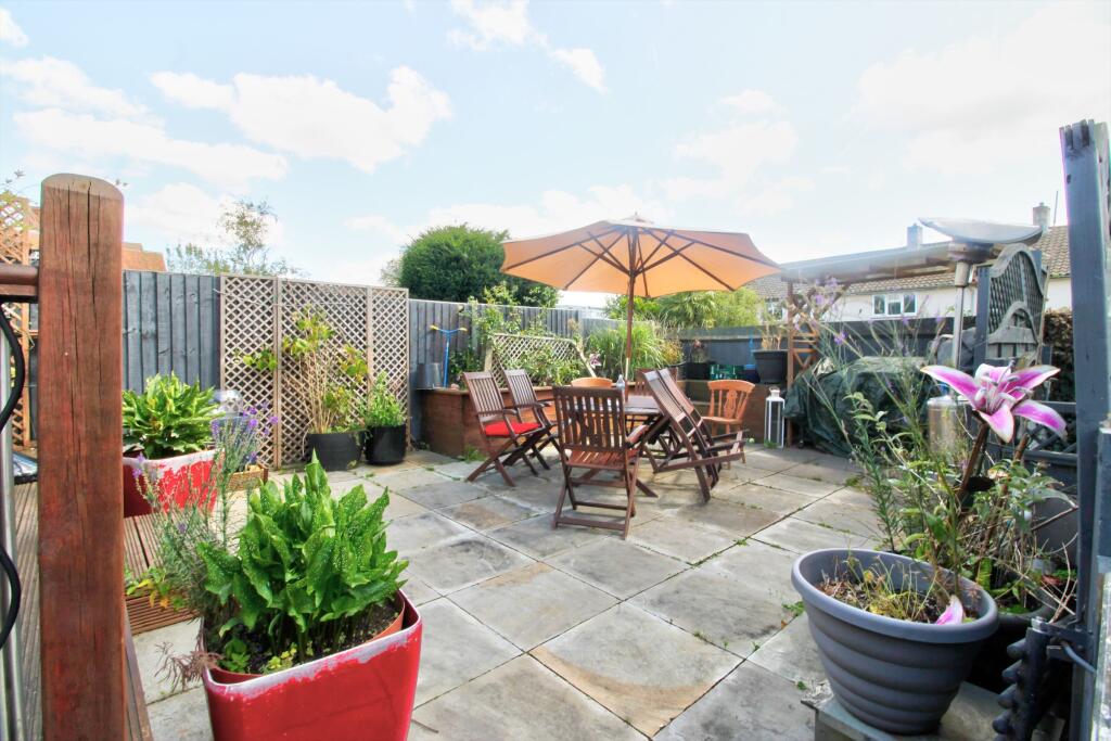 Pinewood Close, Harlow photo 4