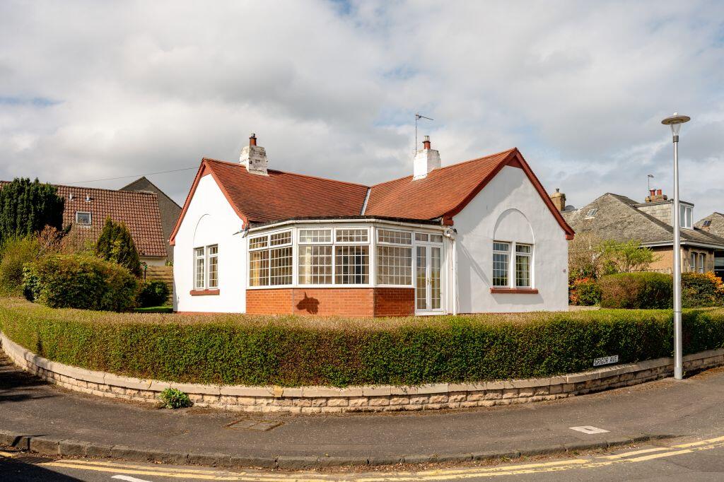 Main image of property: 62 Grigor Avenue, Edinburgh, EH4 2PG