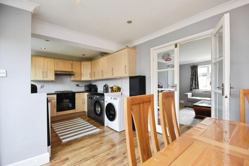 House in Basildon, Essex - More
