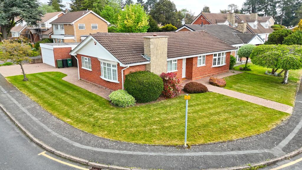 Main image of property: The Yews, Oadby, LE2