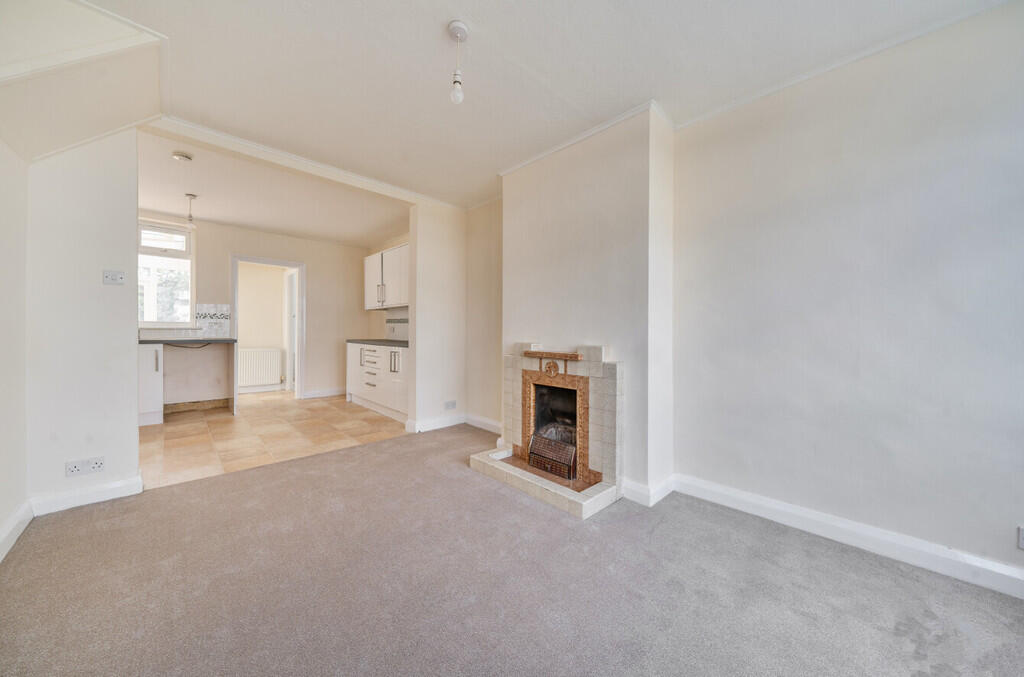 House in Sidcup, The Hollies, Blackfen - View 3