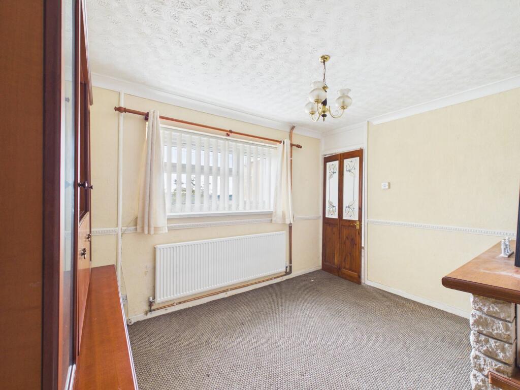 House in Newport - View 2