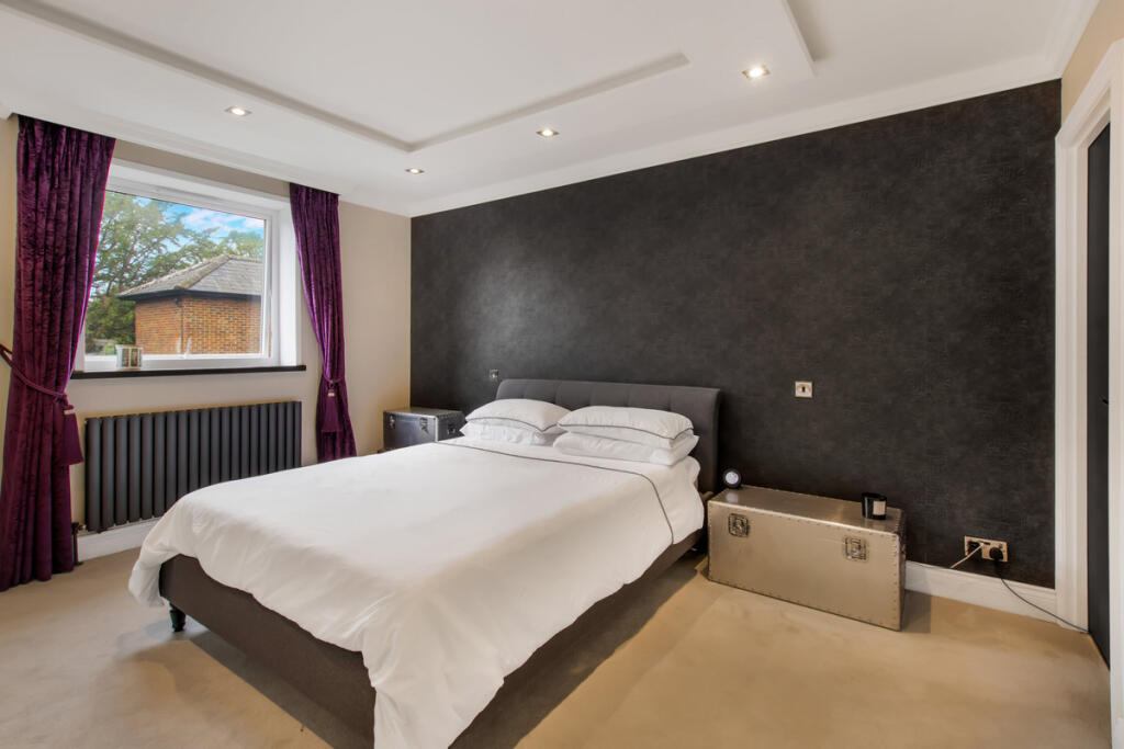 House in London, Totteridge - More