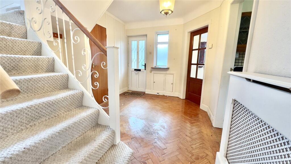 Woodlands Drive, Barnston, Wirral, CH61 photo 4