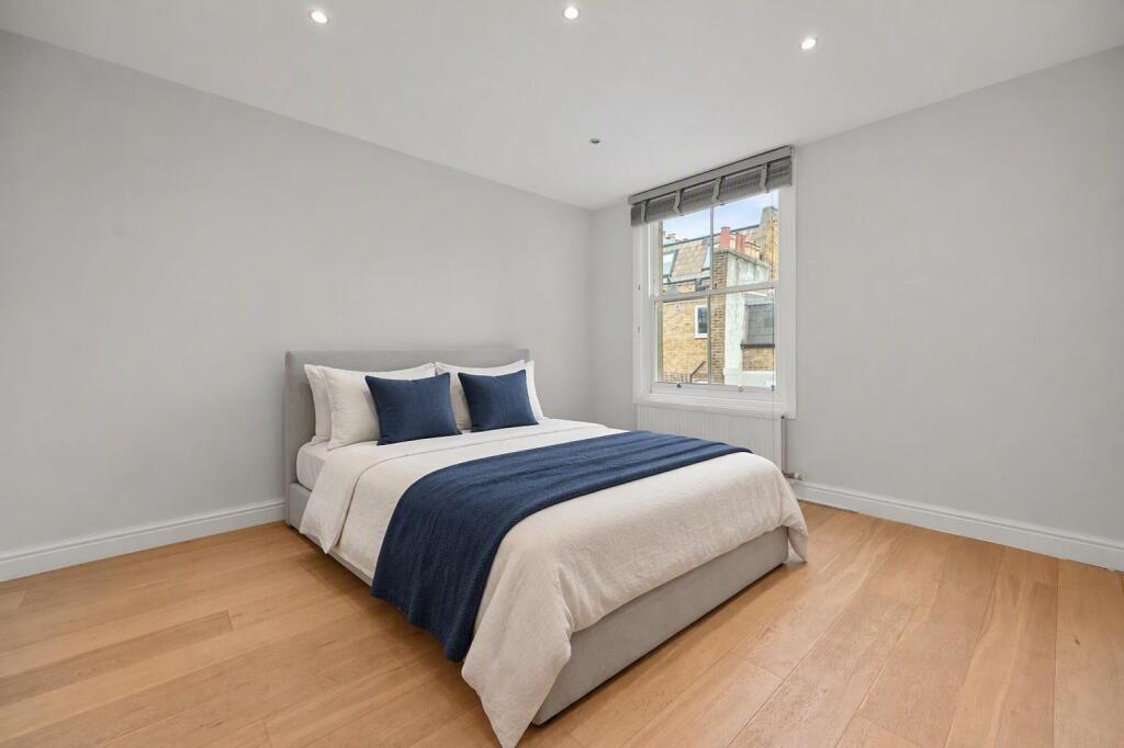 Apartment in London - View 4