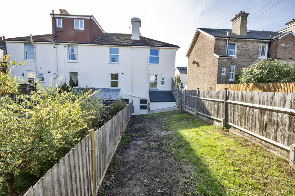 House in Tonbridge - View 2