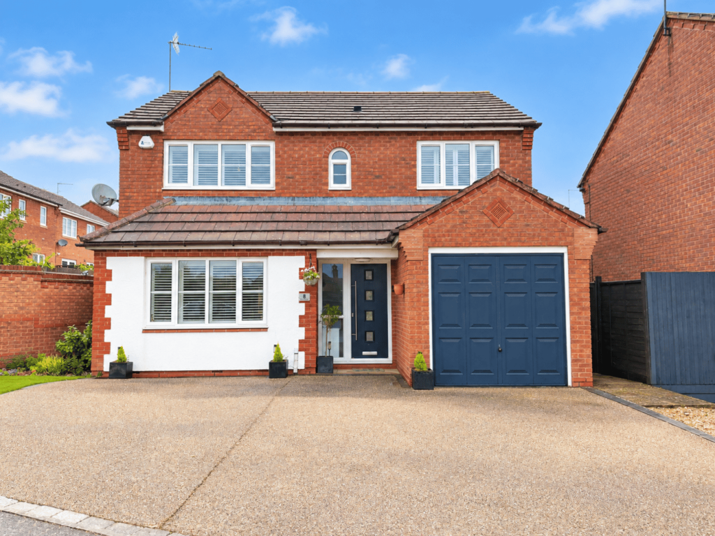Main image of property: Middle Greeve, Wootton, Northampton, NN4