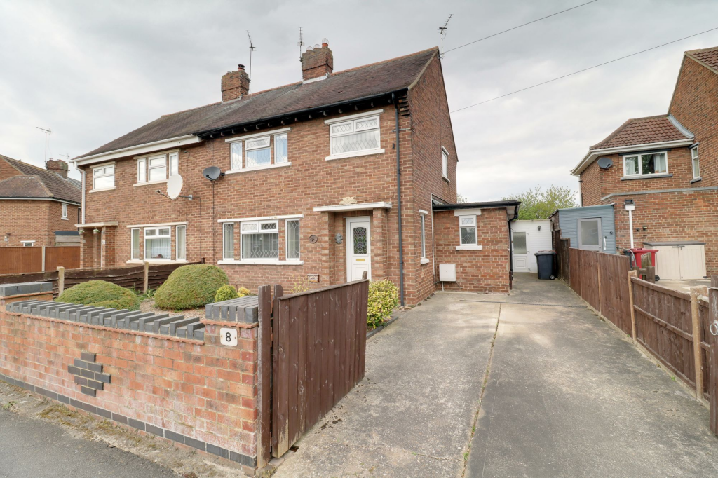 Main image of property: Springbank, Brigg, DN20