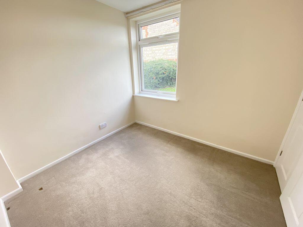 Hillwood Close, Warminster photo 4