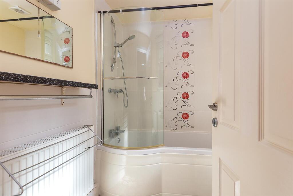 House in Lancaster, Primrose, Moorlands - More