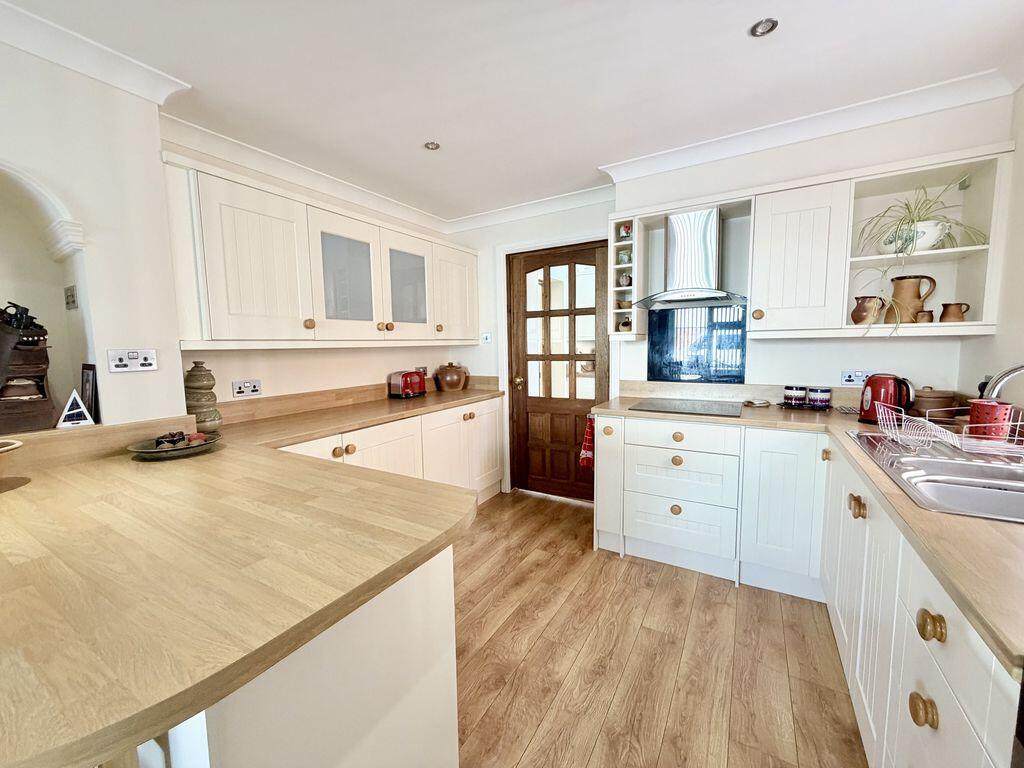 House in Abergavenny - View 3