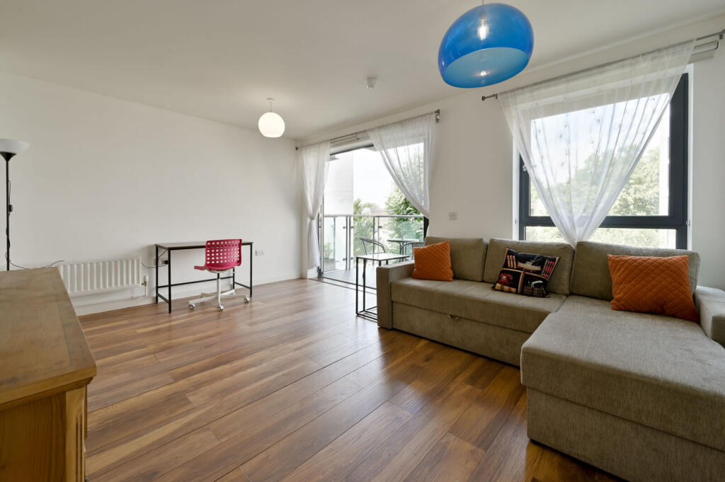 All Saints Road, Acton, London, W3 photo 4