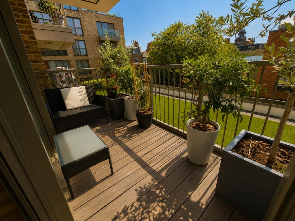 Apartment in London - View 3