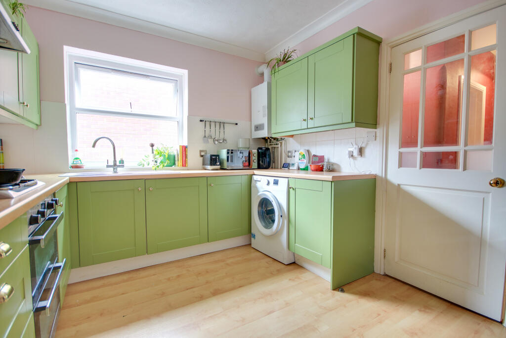 Main image of property: BITTERNE PARK! PRIVATE GARDEN! POPULAR LOCATION!