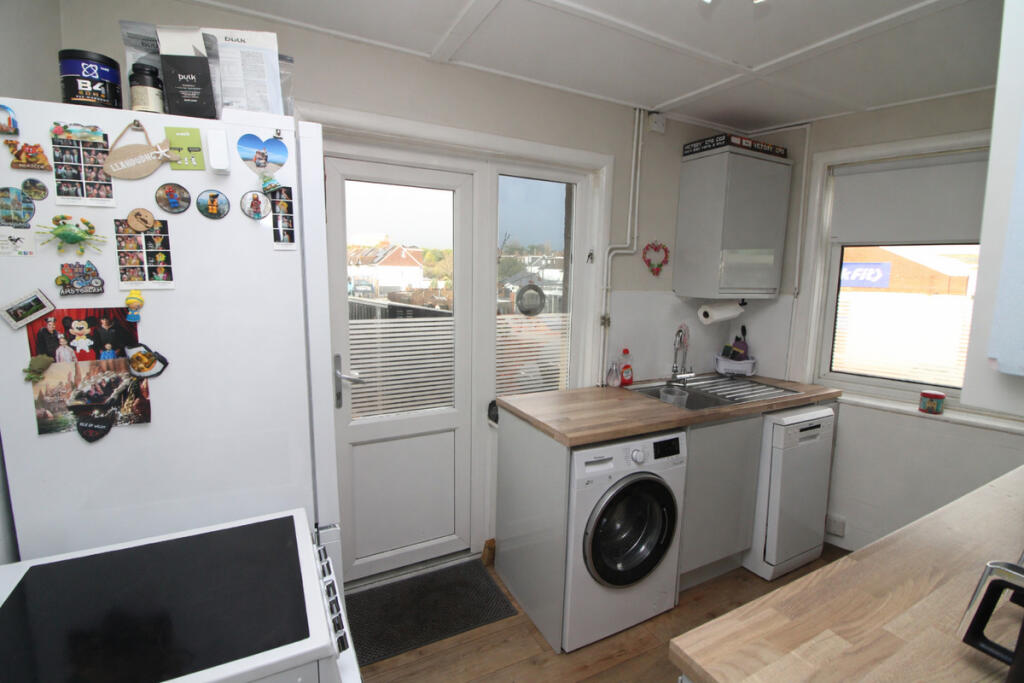 Apartment in Brighton - View 4