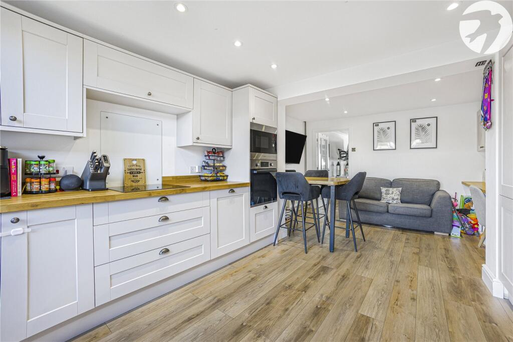 House in Swanley, Hextable - View 2