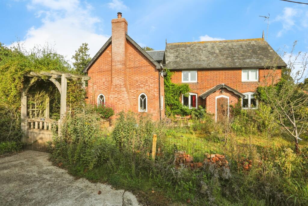 Main image of property: Main Road, Woodbridge