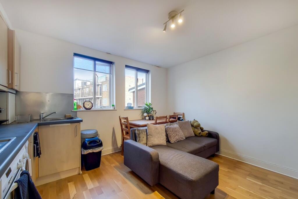 Main image of property: Essex Road, Angel