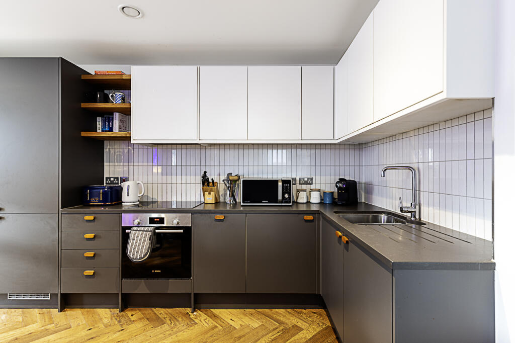 Apartment in London - View 2