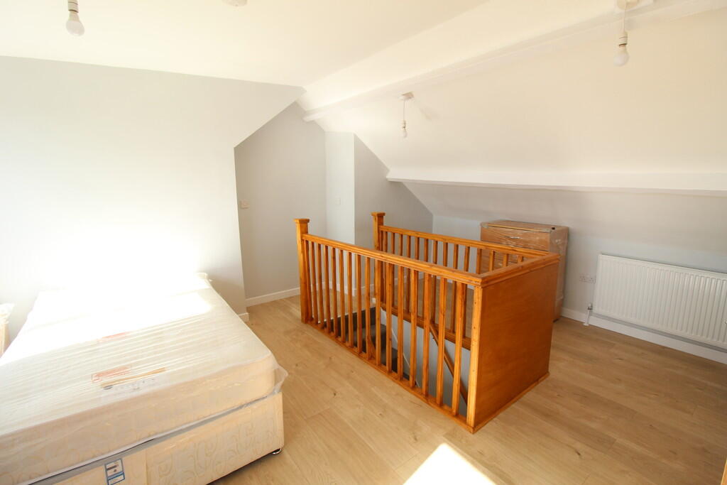 1 bedroom house share for rent