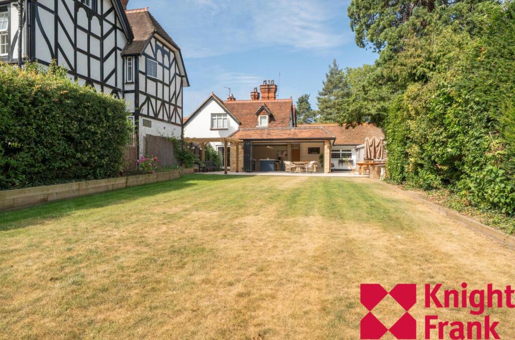 Main image of property: Chauntry Close, Maidenhead, Berkshire SL6