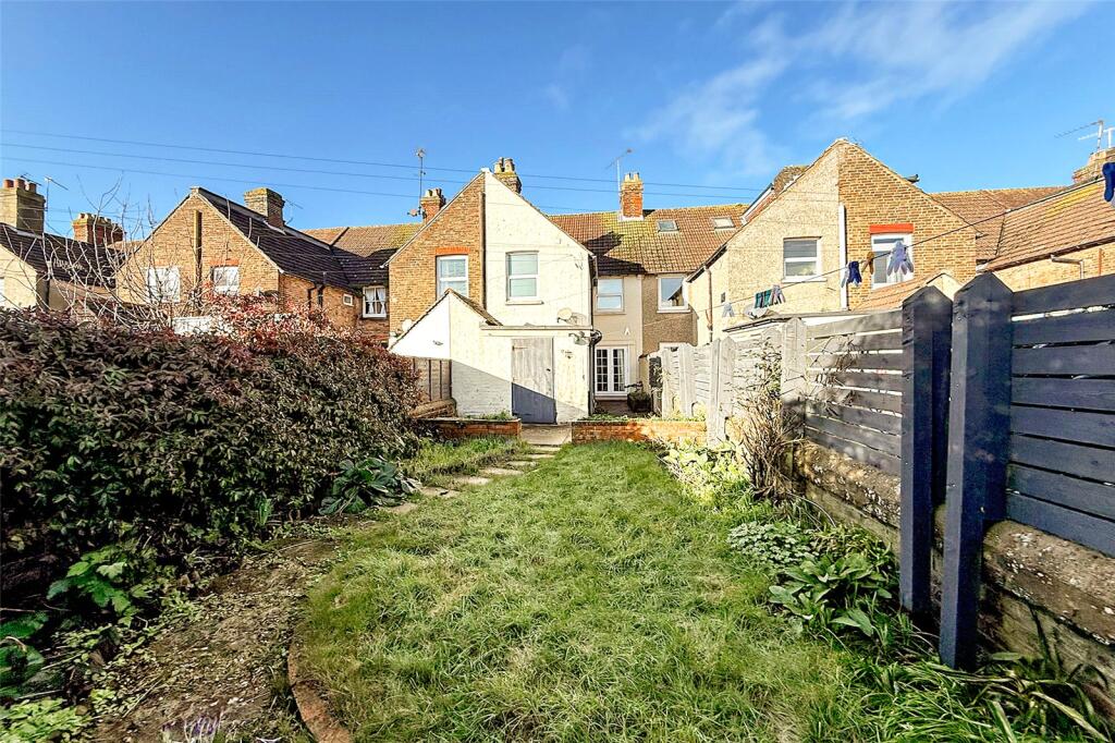 House in Arun, Littlehampton - More