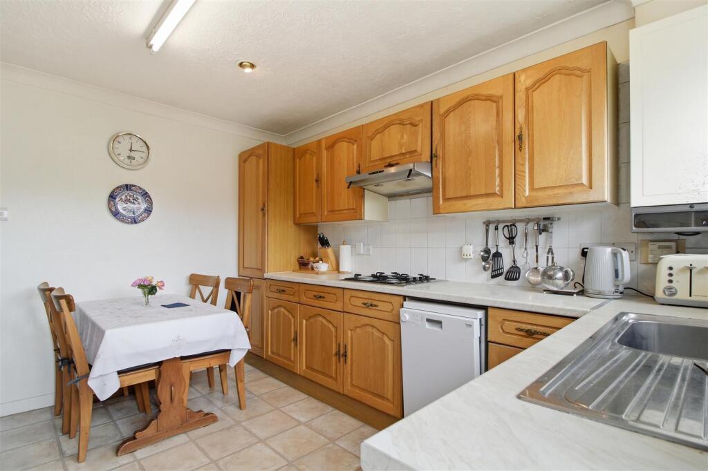 Valley Drive, Seaford - View 3