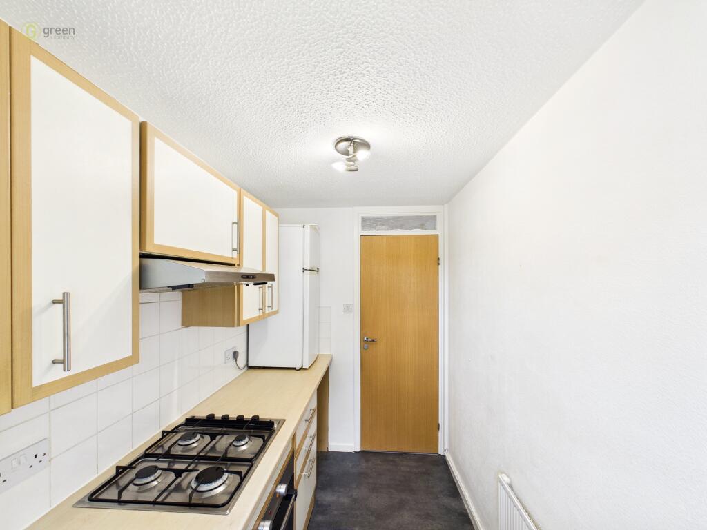 Newhall Farm Close, Sutton Coldfield, B76 photo 5