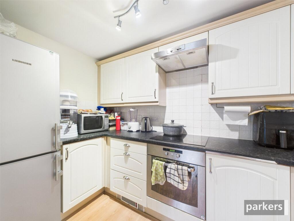 Ruskin, Henley Road, Caversham, Reading, RG4 photo 4